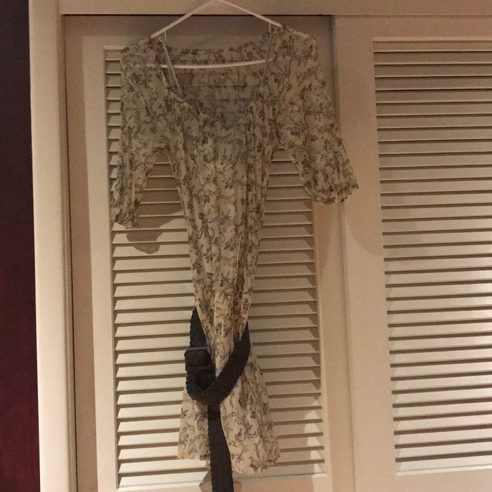 Guess tunic